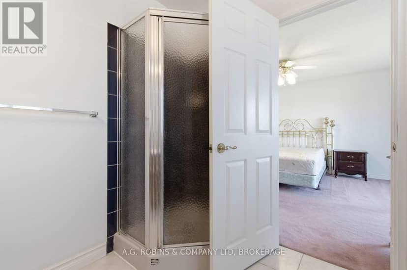 381 Kerman Avenue — photo 32 of 40