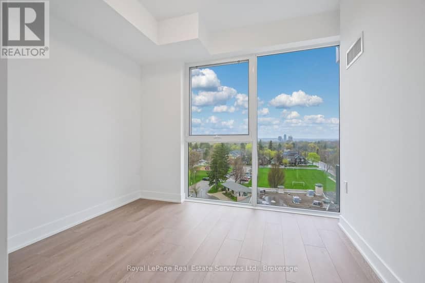 711 - 2088 James Street — photo 26 of 37
