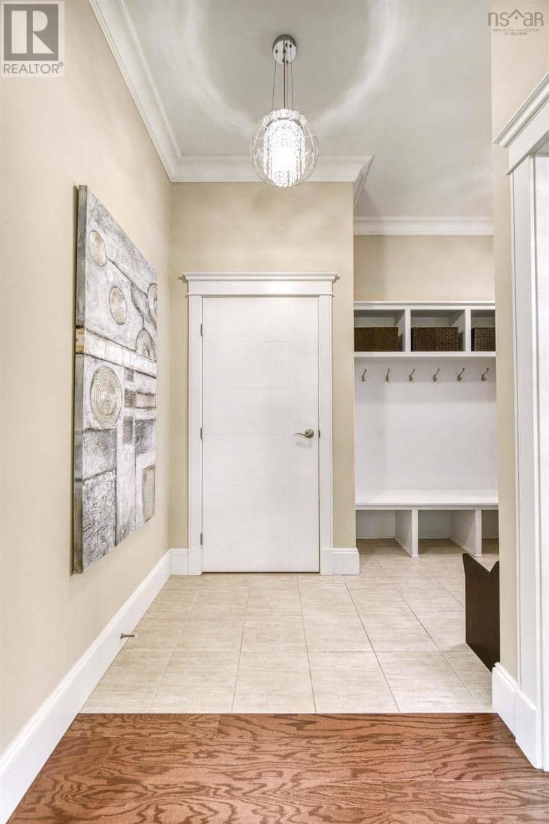129 William Borrett Terrace — photo 17 of 40