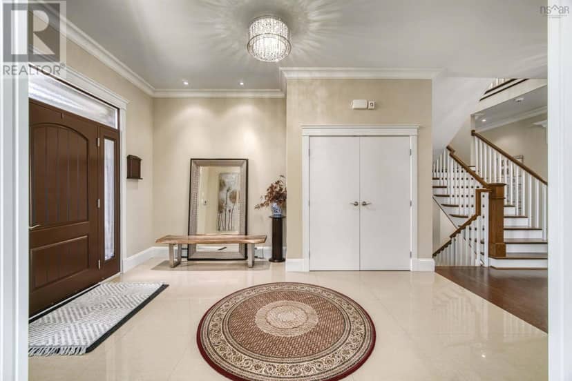 129 William Borrett Terrace — photo 2 of 40