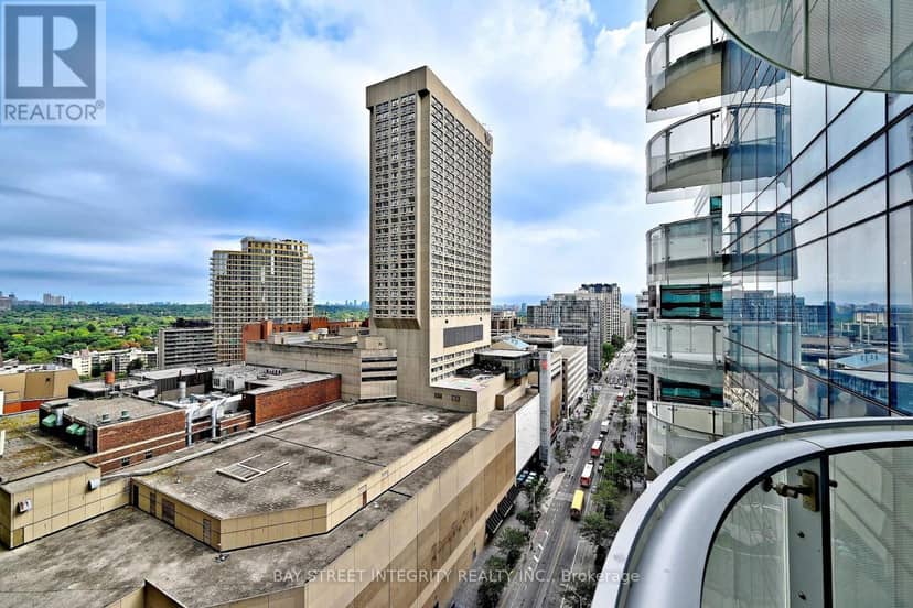 1512 - 1 Bloor Street E — photo 22 of 31