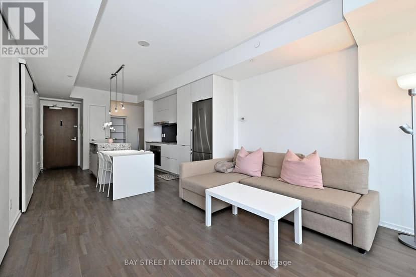 1512 - 1 Bloor Street E — photo 6 of 31