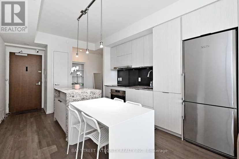 1512 - 1 Bloor Street E — photo 8 of 31