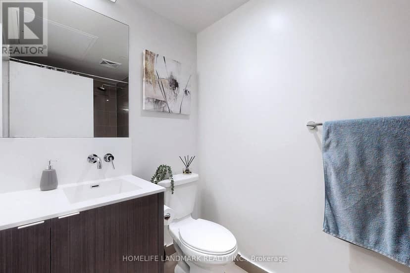 3405 - 100 Harbour Street — photo 10 of 17