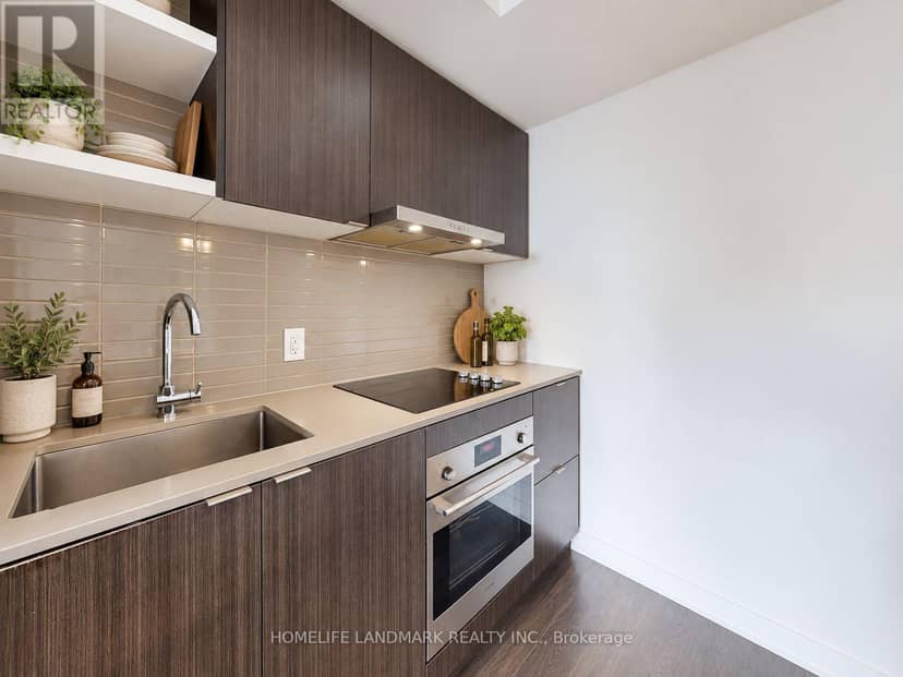 3405 - 100 Harbour Street — photo 5 of 17