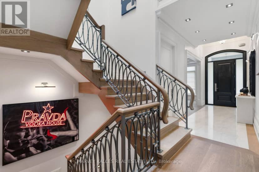 523 Vesta Drive — photo 18 of 40