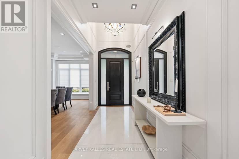 523 Vesta Drive — photo 3 of 40