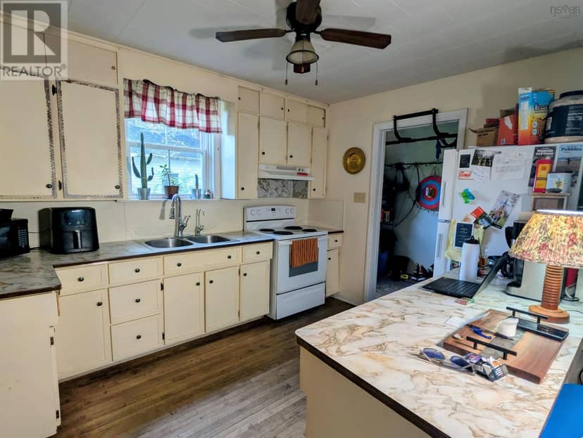 17 Cedar Road — photo 17 of 22
