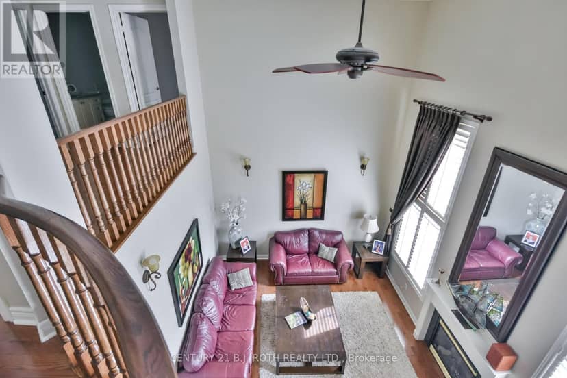 38 Camelot Square — photo 14 of 34
