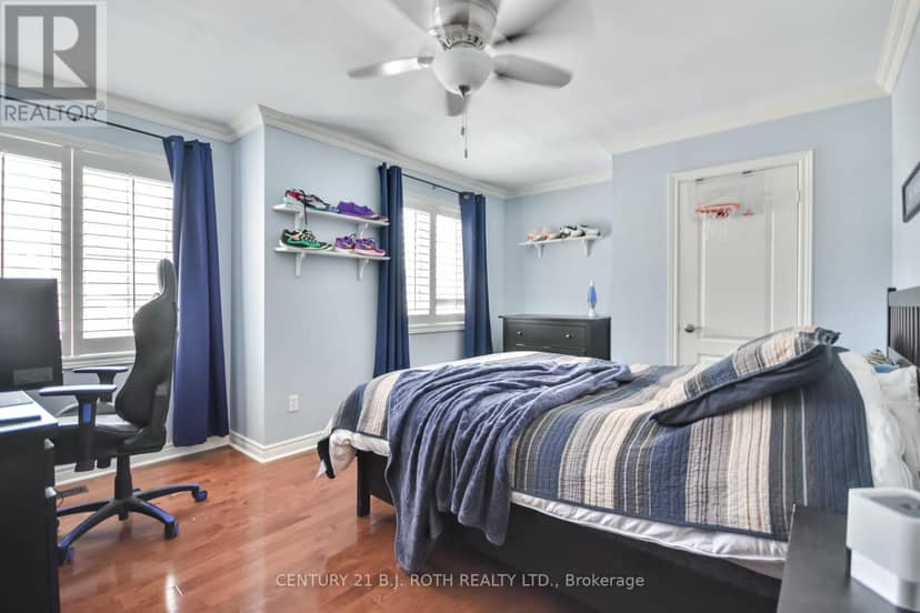 38 Camelot Square — photo 19 of 34