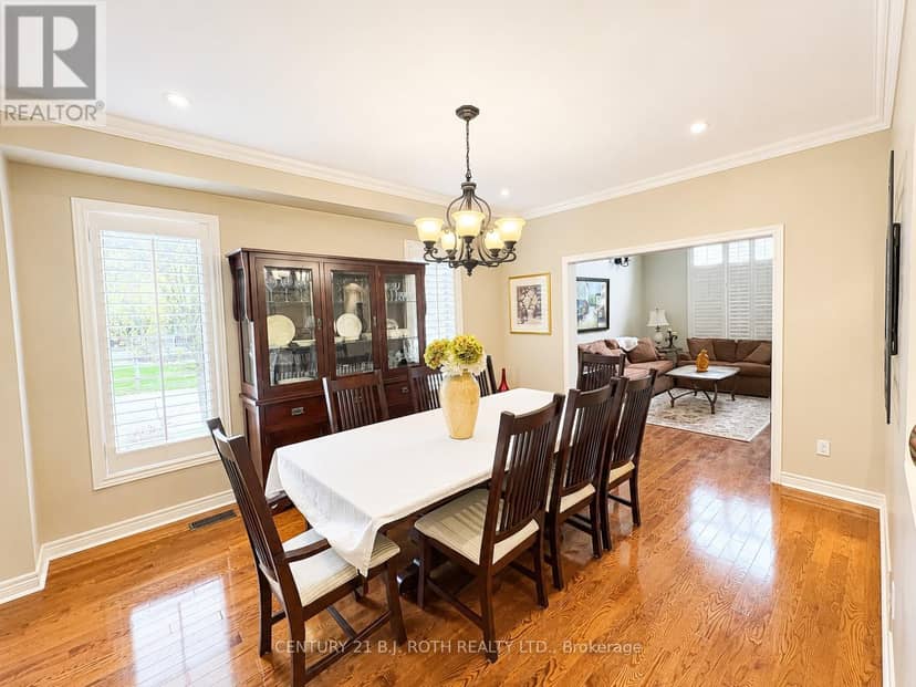 38 Camelot Square — photo 8 of 34