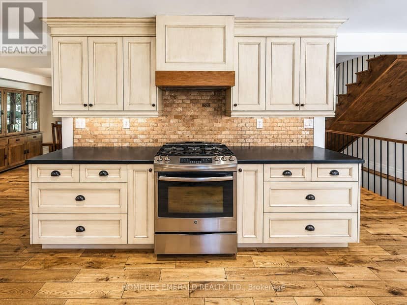 2391 Seadon Road — photo 14 of 40