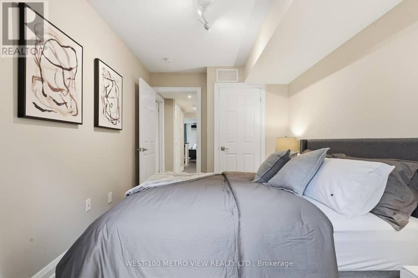 102 - 3 Applewood Lane — photo 12 of 17
