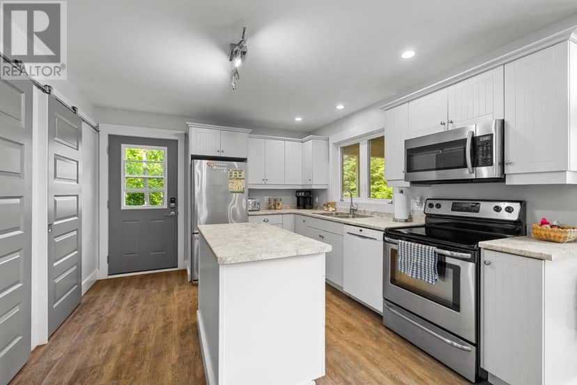 4159 Route 20, Seaview, photo 2