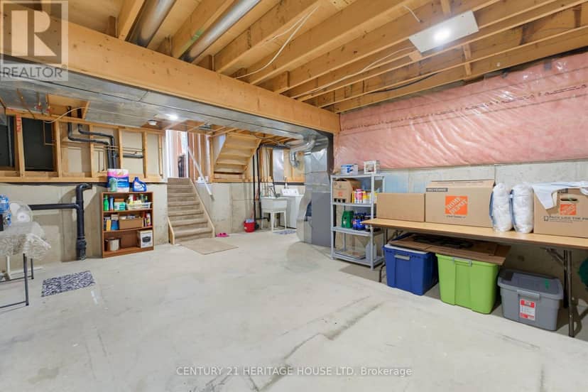 42 Buchanan Crescent — photo 21 of 38