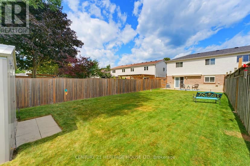 42 Buchanan Crescent — photo 26 of 38
