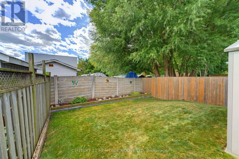 42 Buchanan Crescent — photo 27 of 38