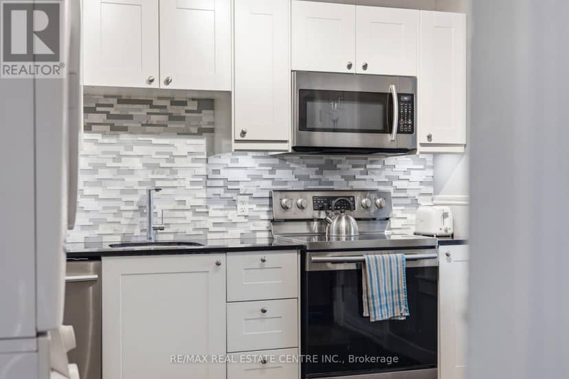1108 Queenston Road — photo 15 of 40