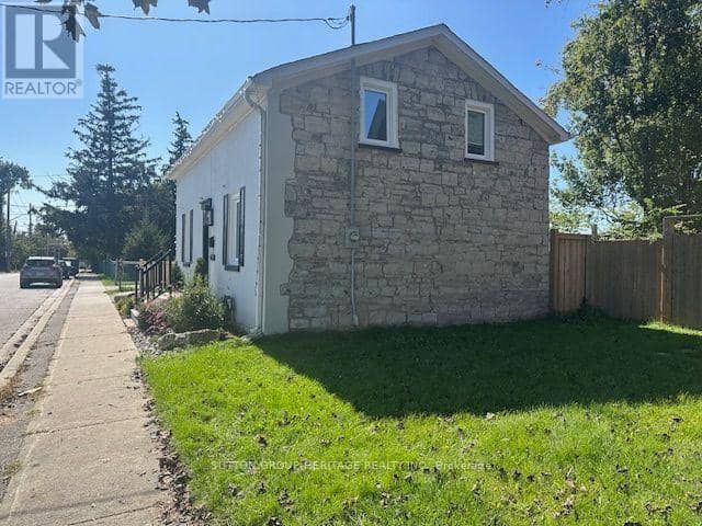 1612 Dufferin Street — photo 20 of 20