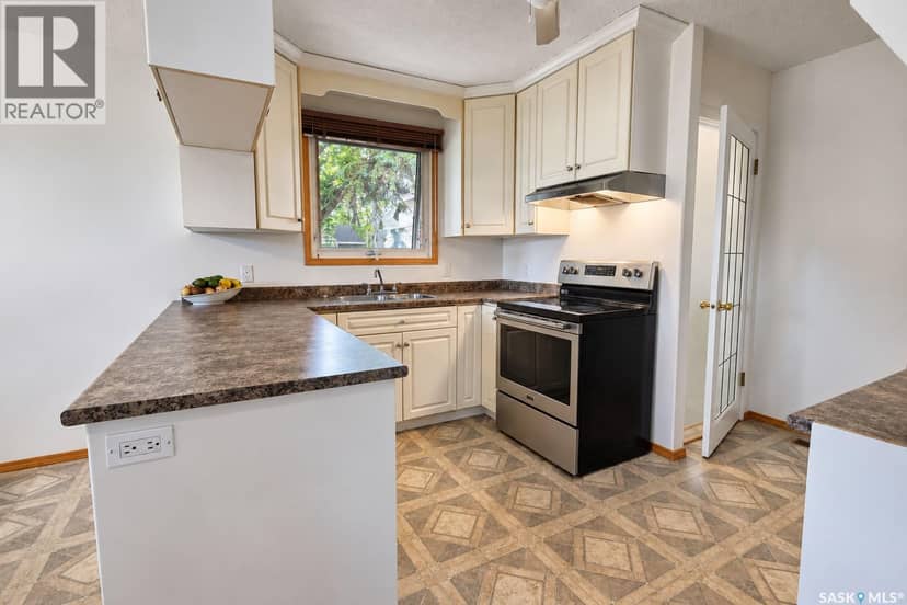 1399 6th Street E, Prince Albert, photo 5