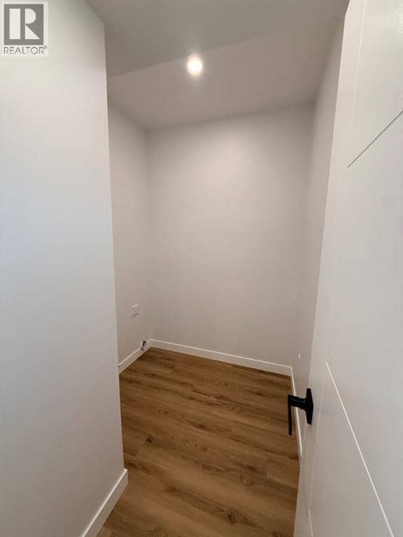 10302 105 Ave — photo 20 of 39