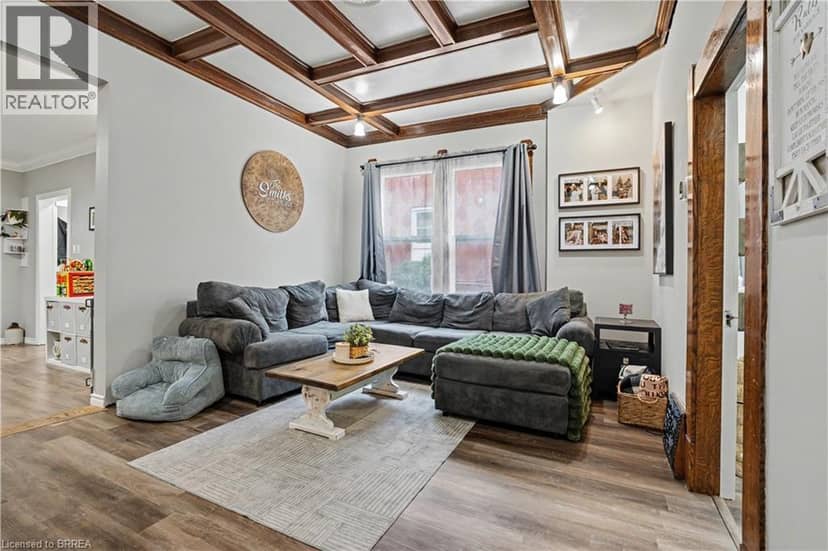 600 PEEL Street — photo 7 of 26