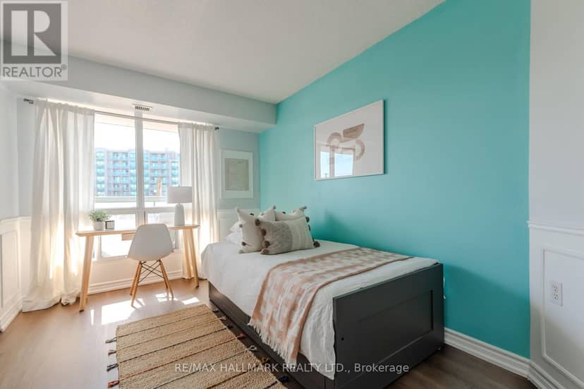 308 - 906 Sheppard Avenue W — photo 16 of 29
