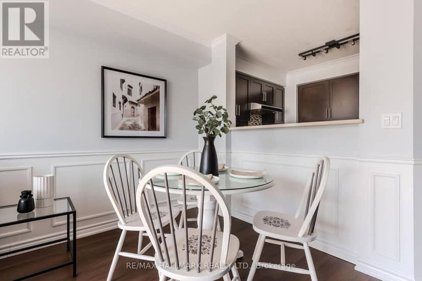 308 - 906 Sheppard Avenue W — photo 7 of 29