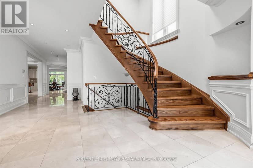 131 Estelle Avenue — photo 5 of 39