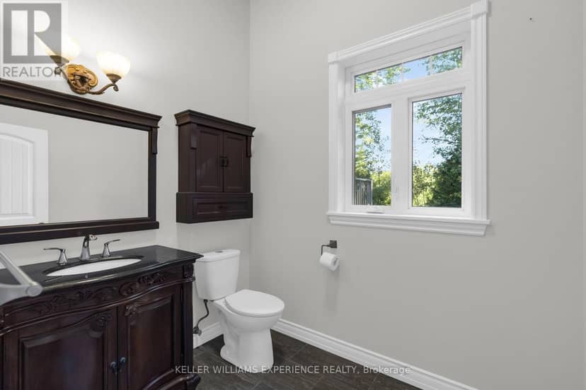 229 Sunnidale Road — photo 11 of 34