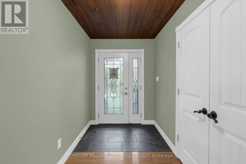 229 Sunnidale Road — photo 2 of 34