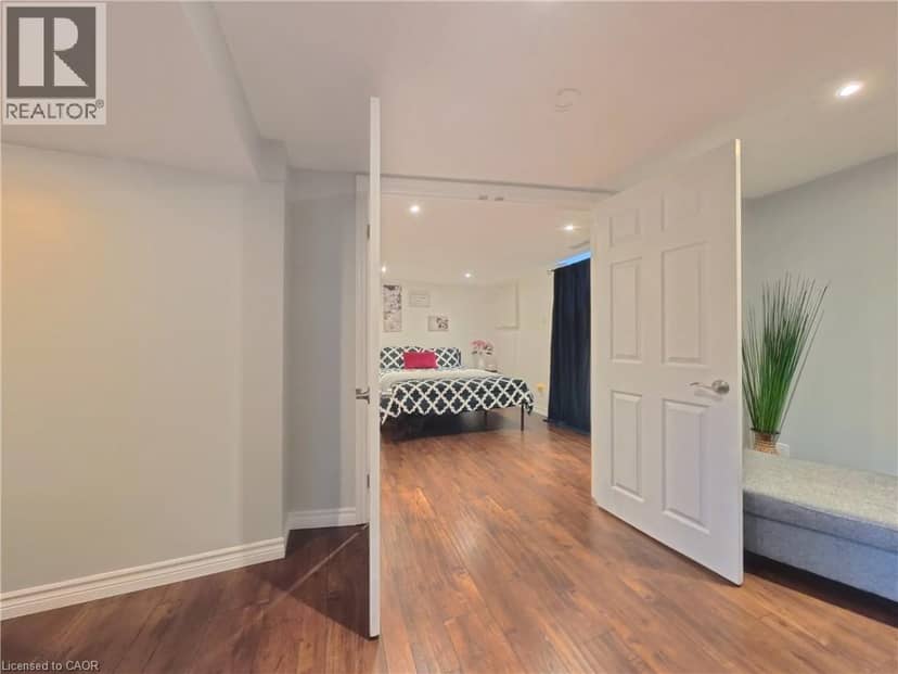380 GRANGEWOOD Drive — photo 39 of 40