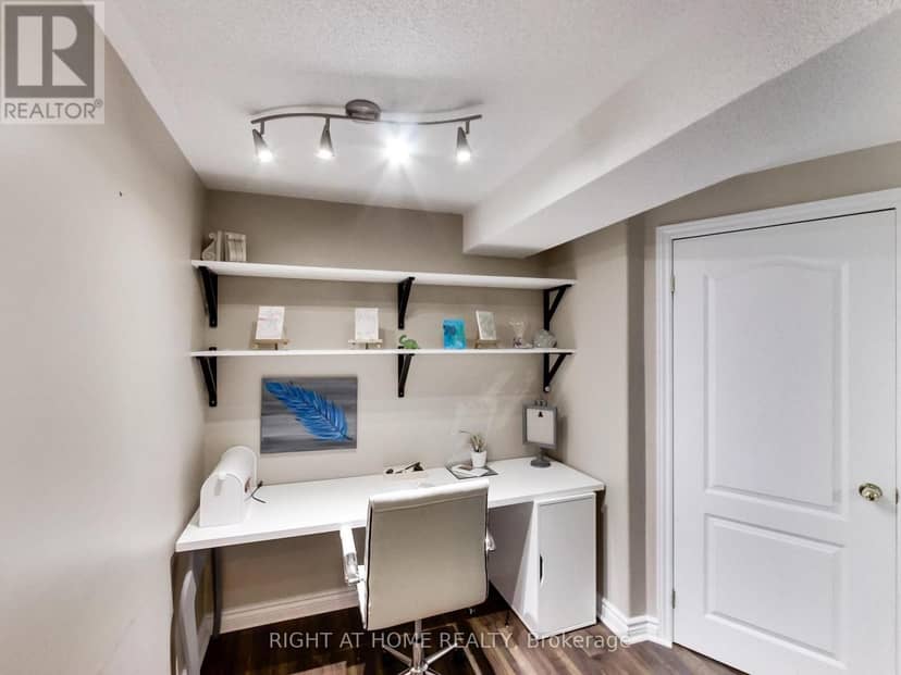2527 Nettlecreek Crescent — photo 34 of 40