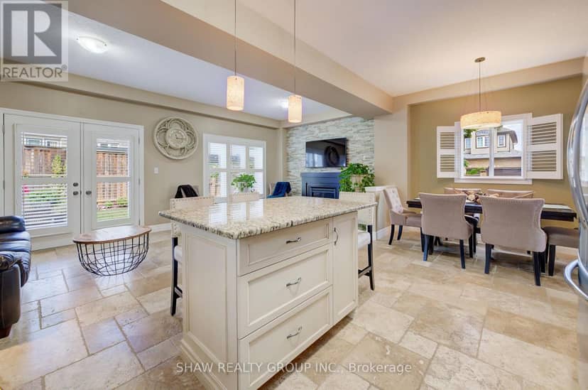 300 Watervale Crescent — photo 15 of 40