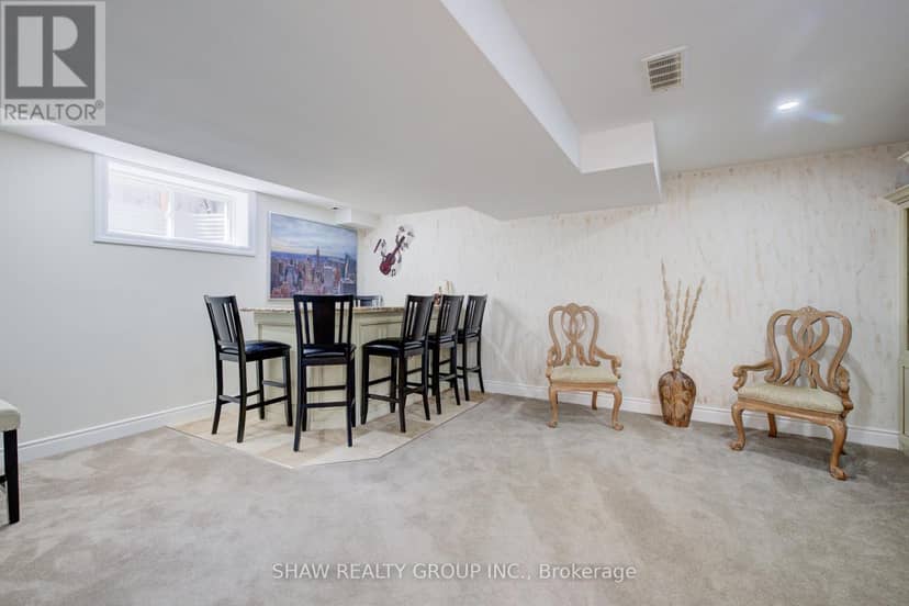300 Watervale Crescent — photo 33 of 40