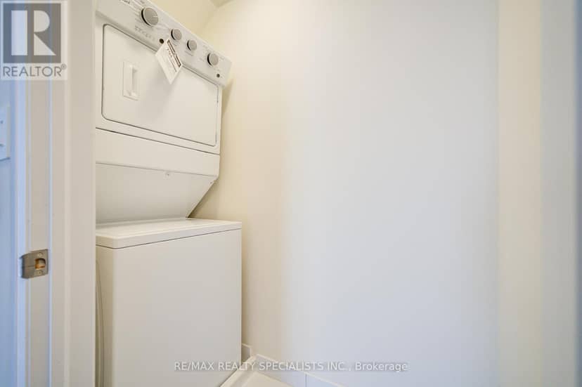 108 - 1573 Rose Way — photo 4 of 39