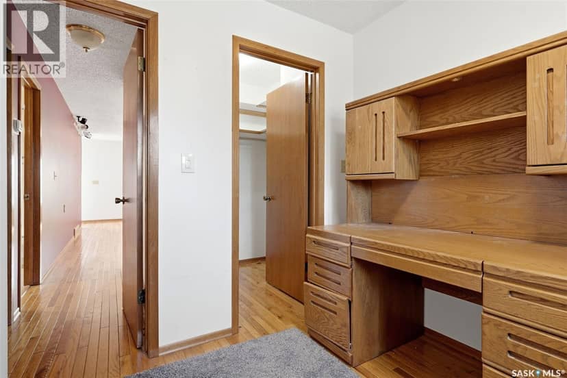 2807 Howell DRIVE E — photo 20 of 40