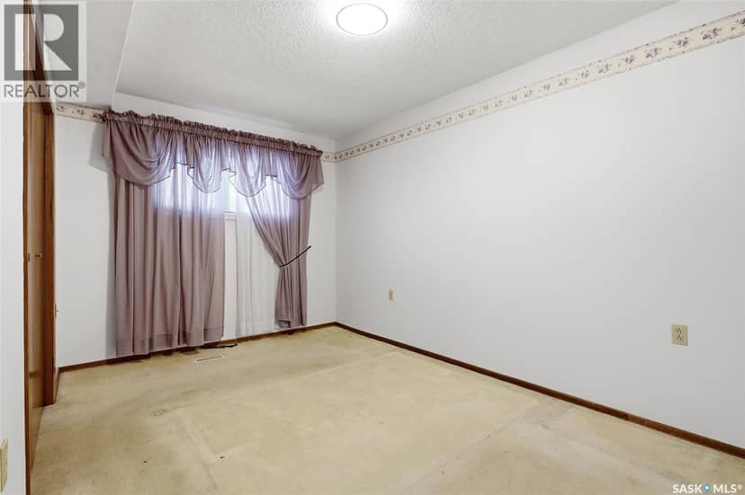 2807 Howell DRIVE E — photo 31 of 40