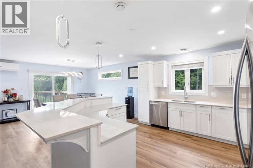 63 Winterberry Drive — photo 5 of 37