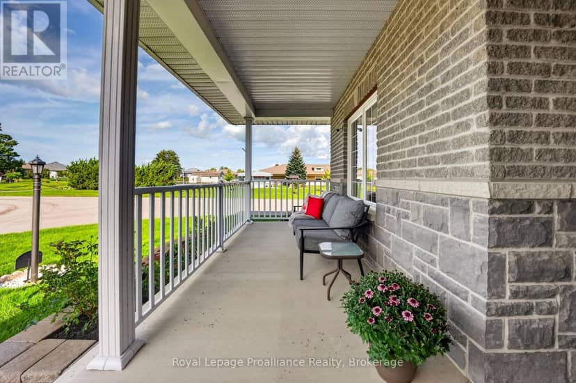 32 Merrill Drive, Prince Edward County, photo 4