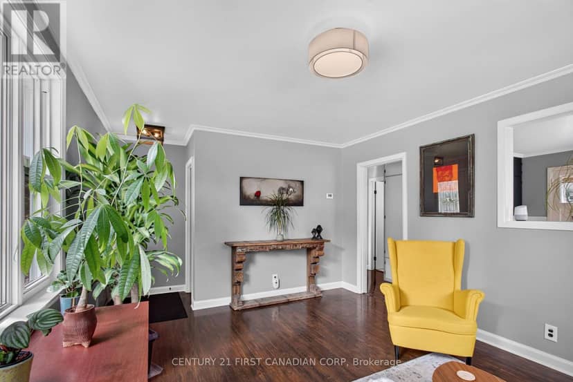 218 Vancouver Street — photo 6 of 40