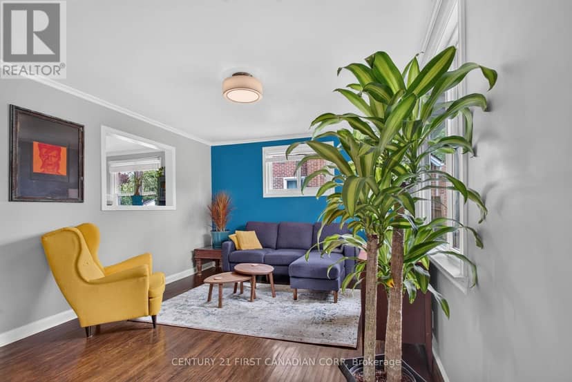 218 Vancouver Street — photo 8 of 40
