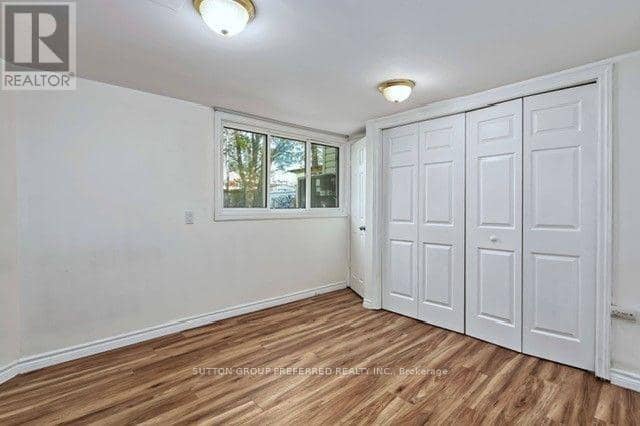 202 Michaelmas Street — photo 10 of 24