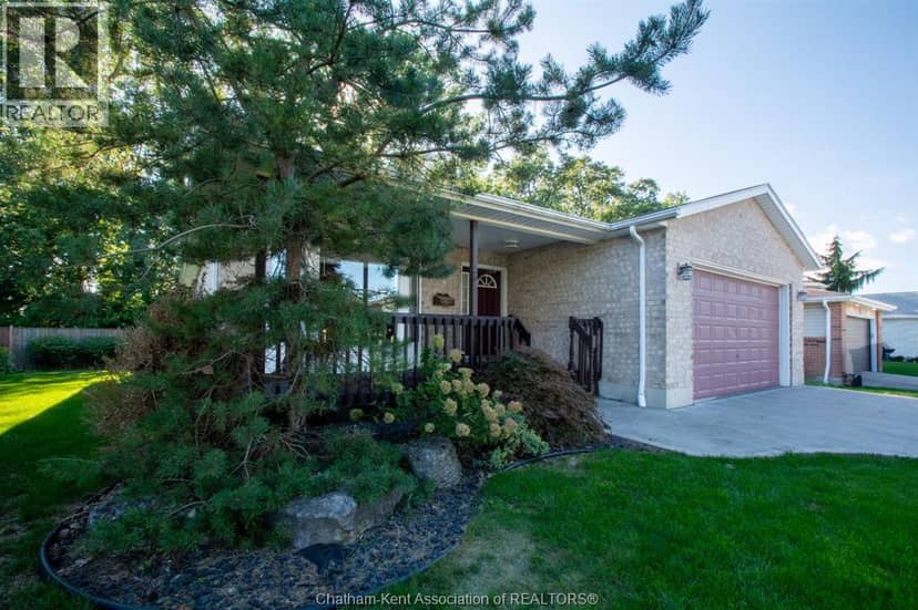 24 Churchill Park ROAD — photo 3 of 29