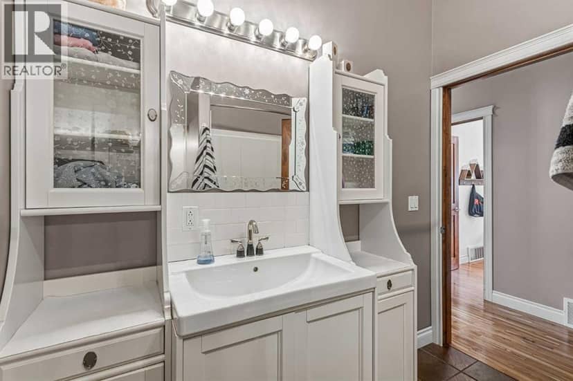 108 Walter Street — photo 31 of 40