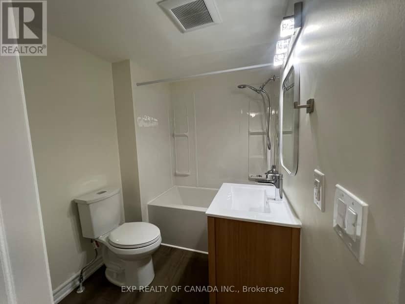 144-146 Birch Street N — photo 16 of 23
