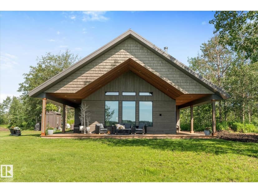 17545 Victoria Tr, Rural Smoky Lake County, photo 2