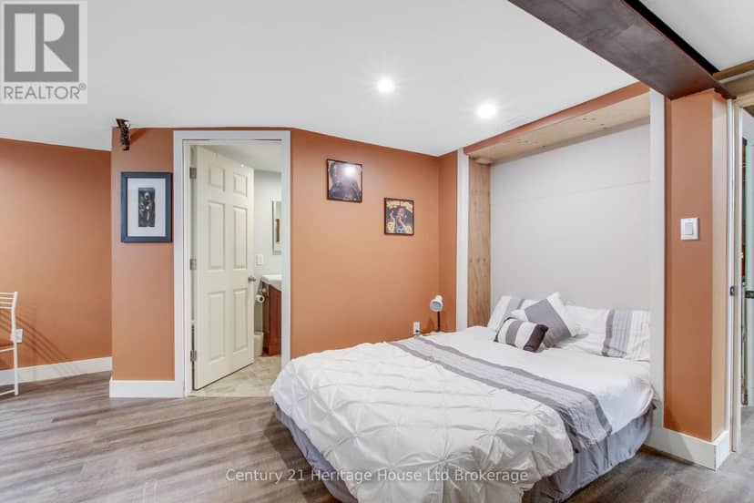683 College Avenue — photo 15 of 37