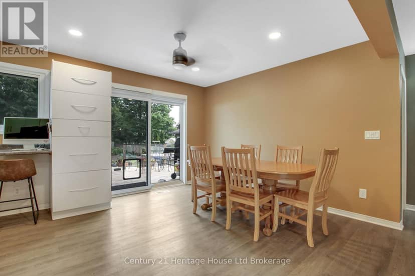 683 College Avenue — photo 6 of 37