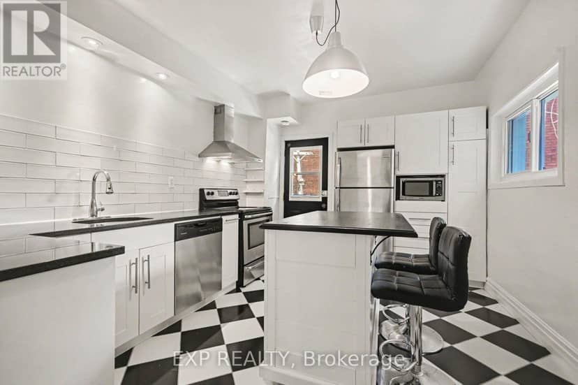 541 Bay Street — photo 16 of 34